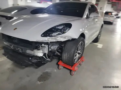 2023 Porsche Macan VIN: