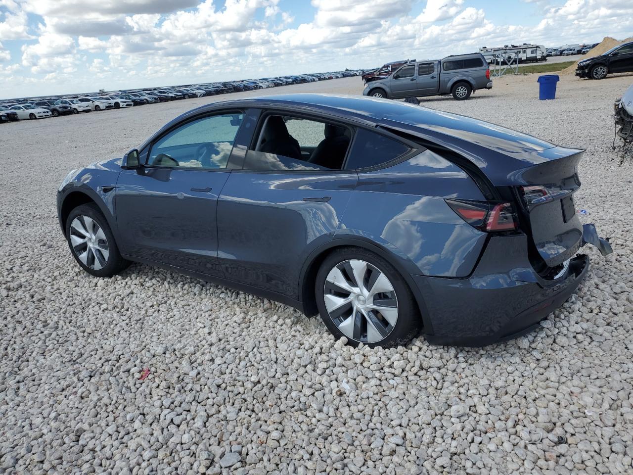 2023 TESLA MODEL Y  VIN:7SAYGDEE3PA208248