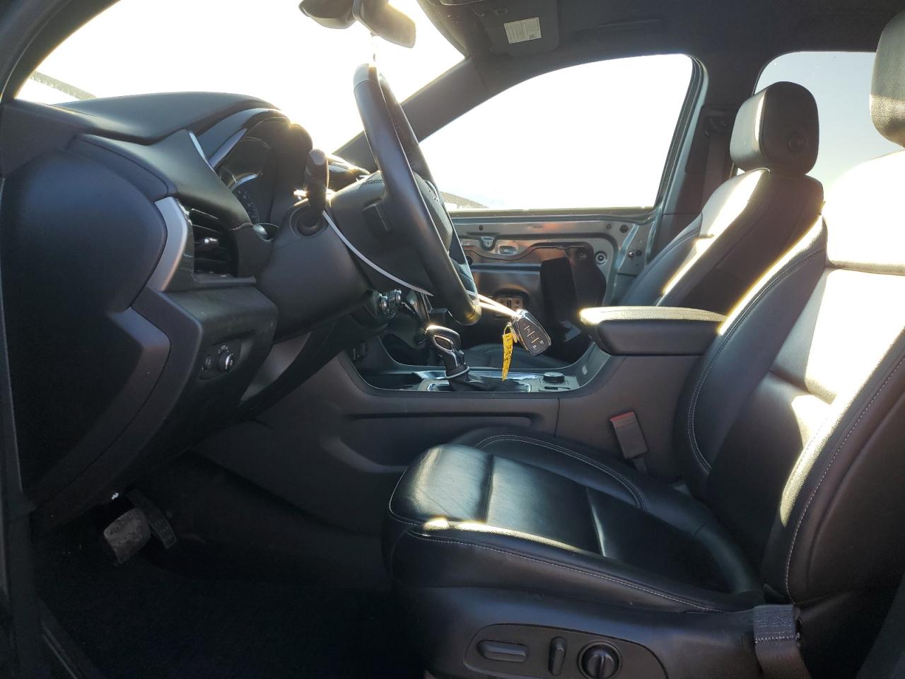 2022 CHEVROLET TRAVERSE LT VIN:1GNERHKW2NJ122329