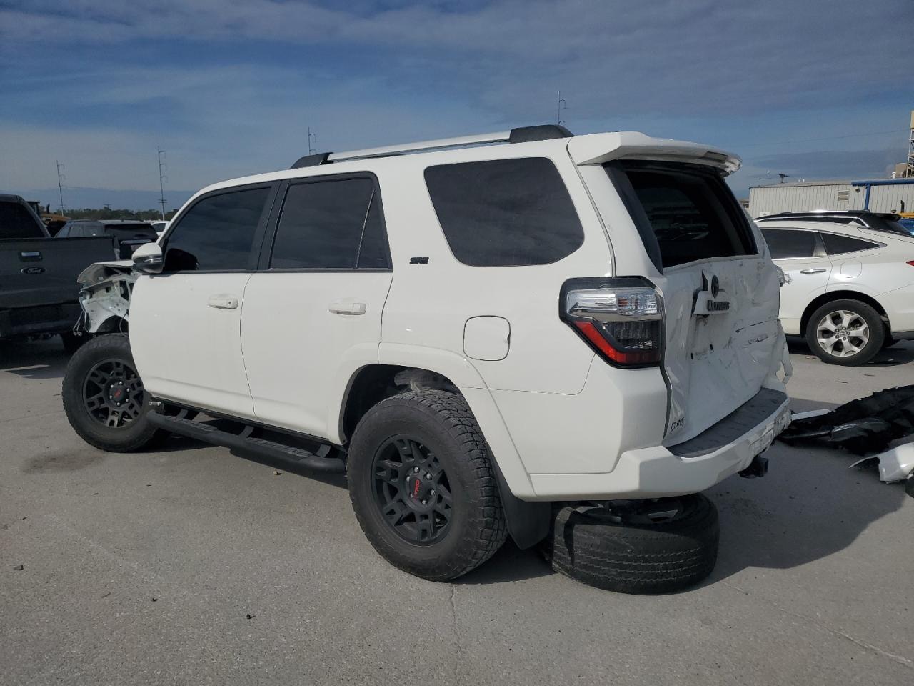 2022 TOYOTA 4RUNNER SR5 VIN:JTEFU5JR8N5268051