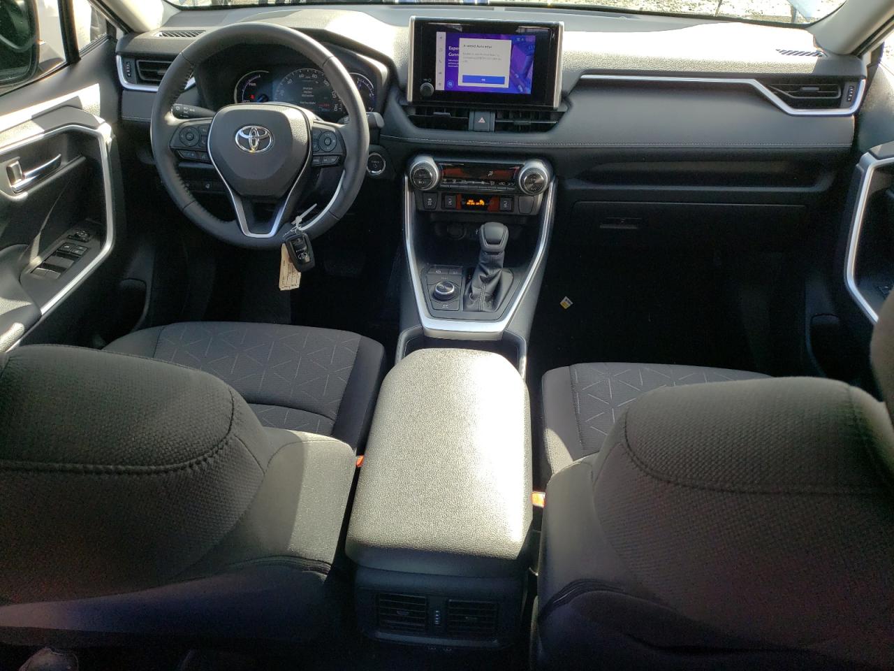 2024 TOYOTA RAV4 XLE VIN:JTMRWRFV8RD224765