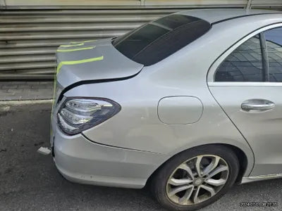 2015 Mercedes-Benz C 220 VIN: