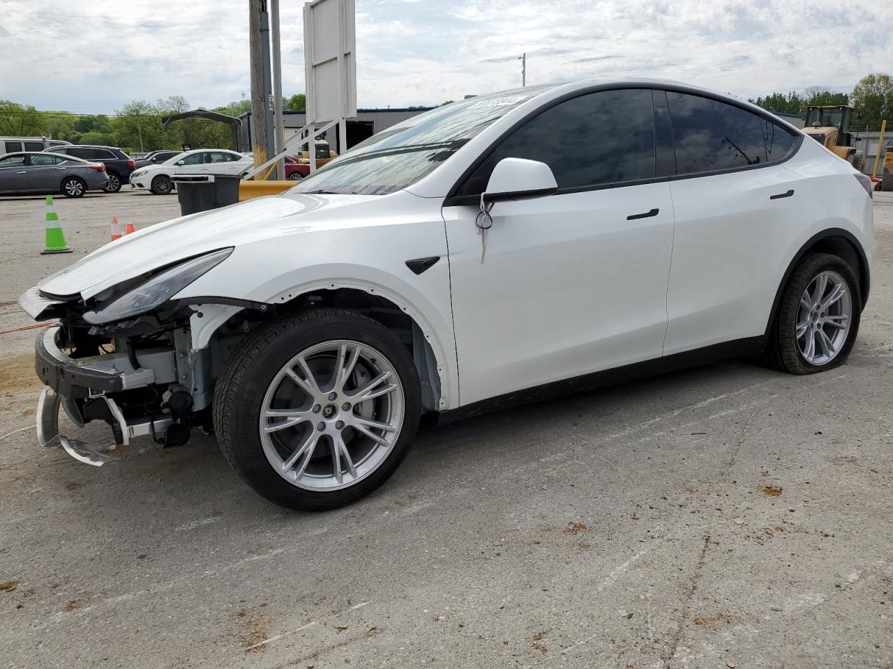 2024 TESLA MODEL Y  VIN:7SAYGDEE1RF007762