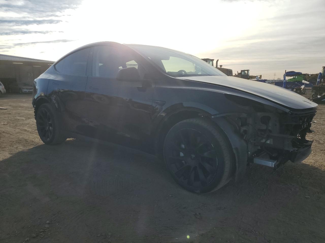 2022 TESLA MODEL Y  VIN:7SAYGDEEXNA007122
