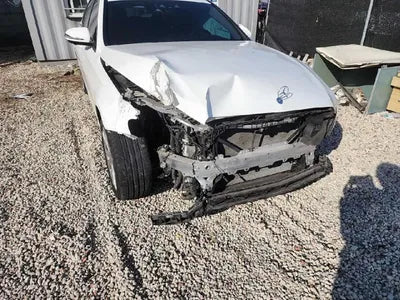 2018 Mercedes-Benz E 300 VIN: