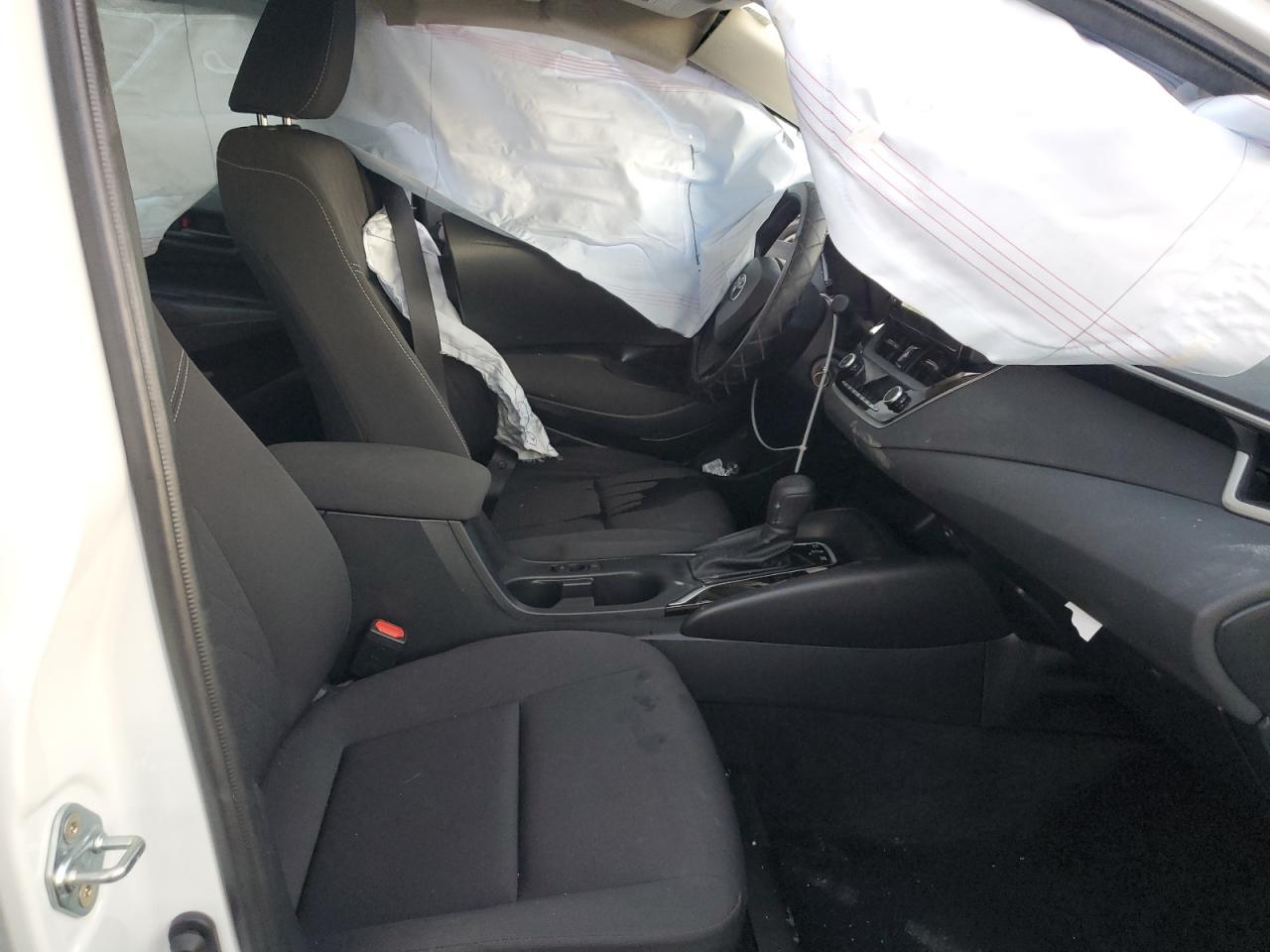 2024 TOYOTA COROLLA LE VIN:JTDBCMFE8R3058671