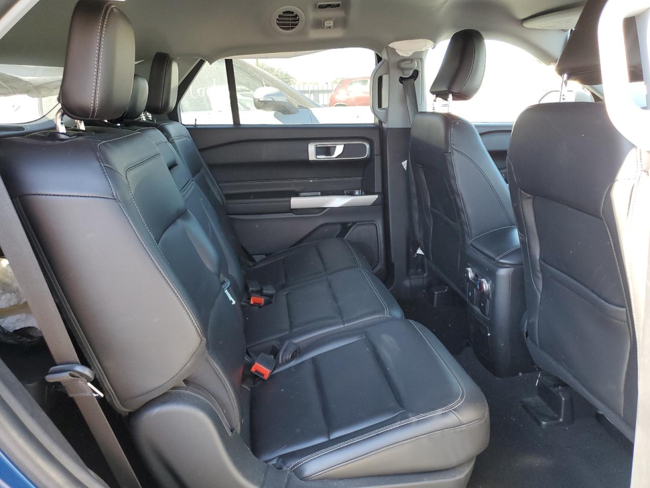 2022 FORD EXPLORER XLT VIN:1FMSK7DH8NGA10698