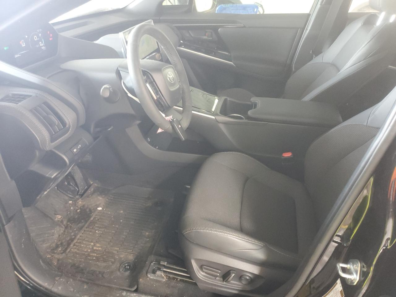 2024 TOYOTA BZ4X XLE VIN:JTMABACAXRA080455