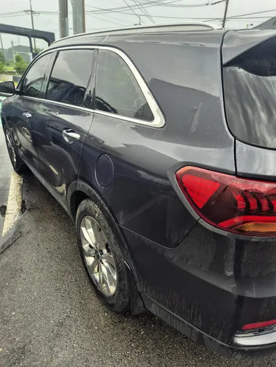 2017 Kia Sorento KNAPS81BBJA419260 VIN:KNAPS81BBJA419260