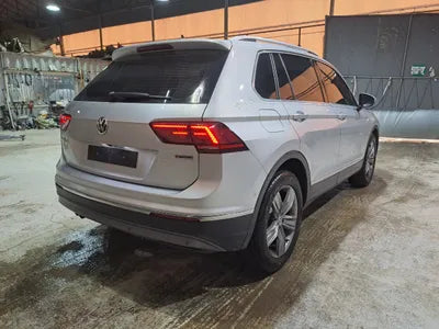 2018 Volkswagen Tiguan WVGZZZ5NZJW927894 VIN:WVGZZZ5NZJW927894