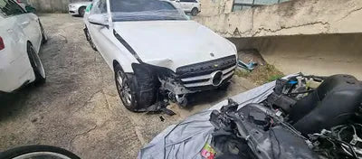 2017 Mercedes-Benz C 200 WDDWF4CB1HF548214 VIN:WDDWF4CB1HF548214