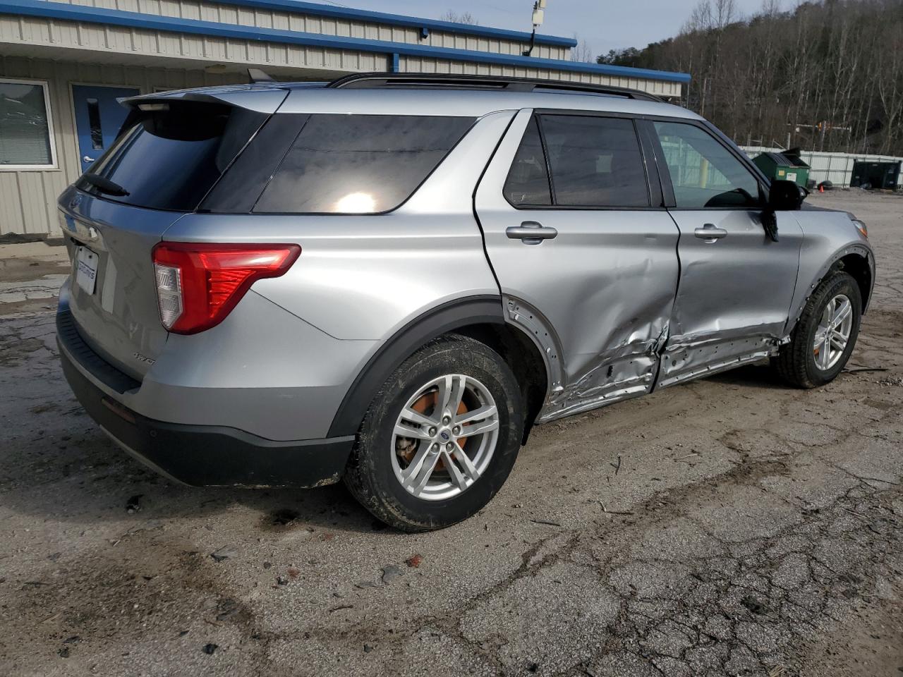 2022 FORD EXPLORER XLT VIN:1FMSK8DH2NGB06154