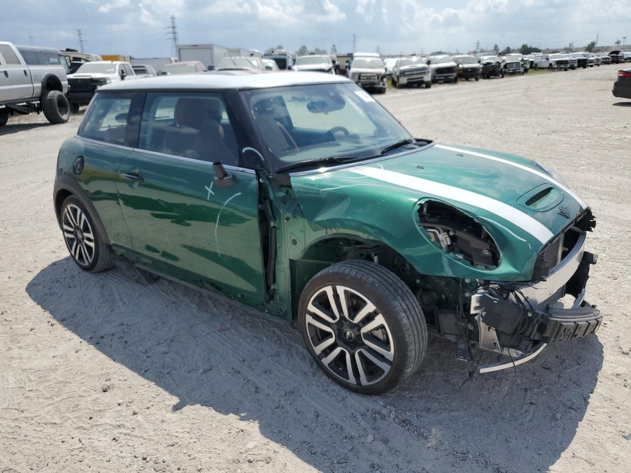 2023 MINI COOPER S VIN:WMW53DH05P2T51958