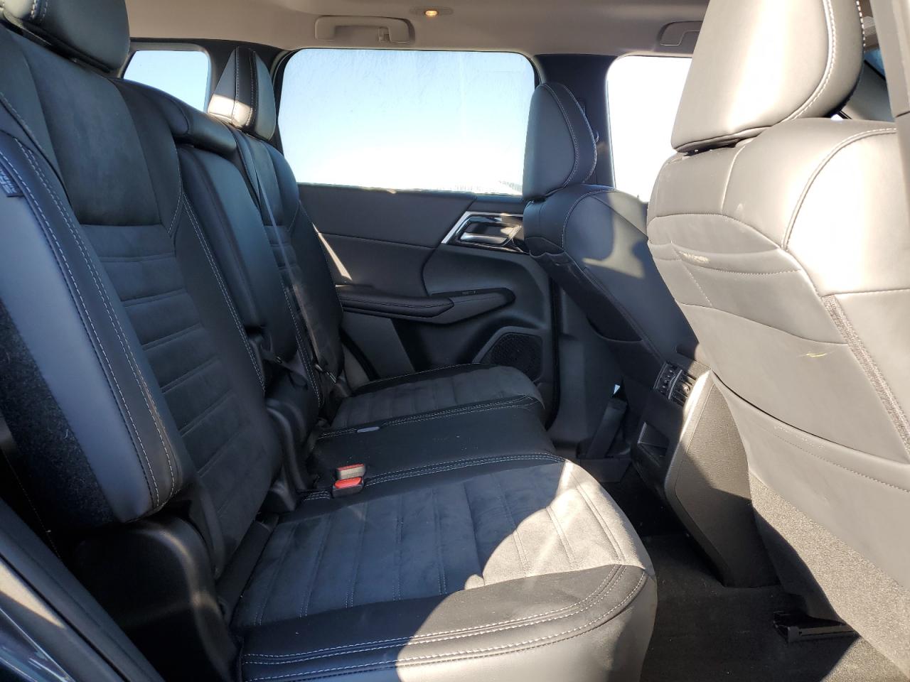 2024 MITSUBISHI OUTLANDER SE VIN:JA4J3VA80RZ070937