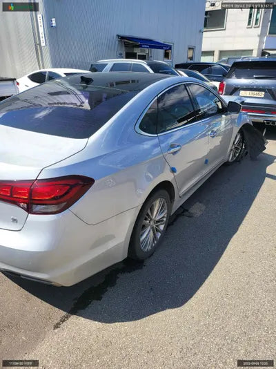 2017 Jaguar SL KMHFM411BJA014218 VIN:KMHFM411BJA014218