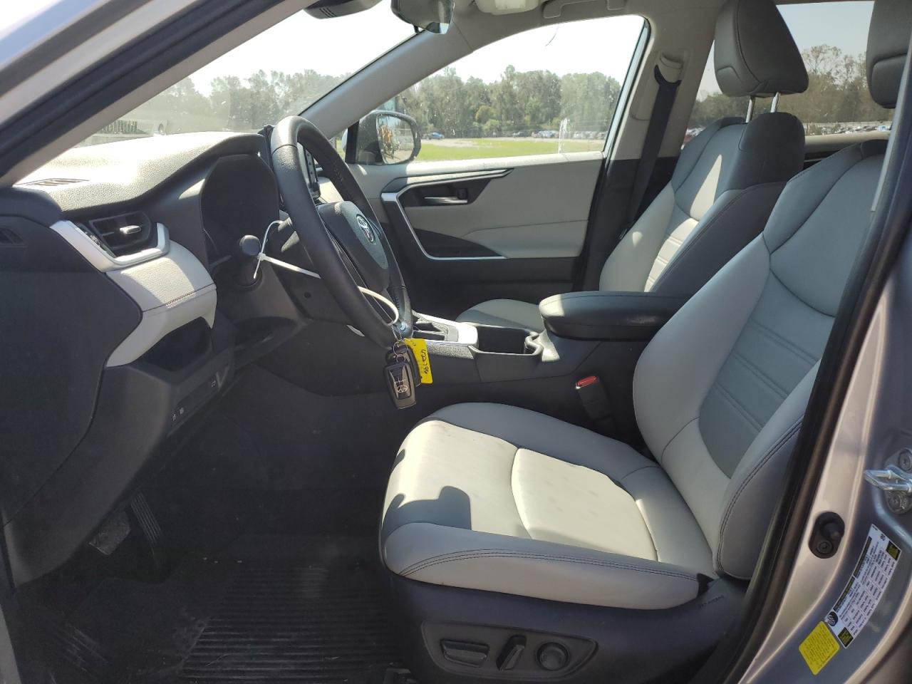 2022 TOYOTA RAV4 XLE PREMIUM VIN:2T3C1RFV6NW227651