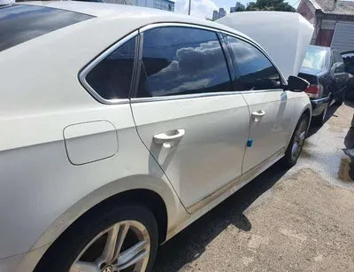 2015 Volkswagen Passat VIN: