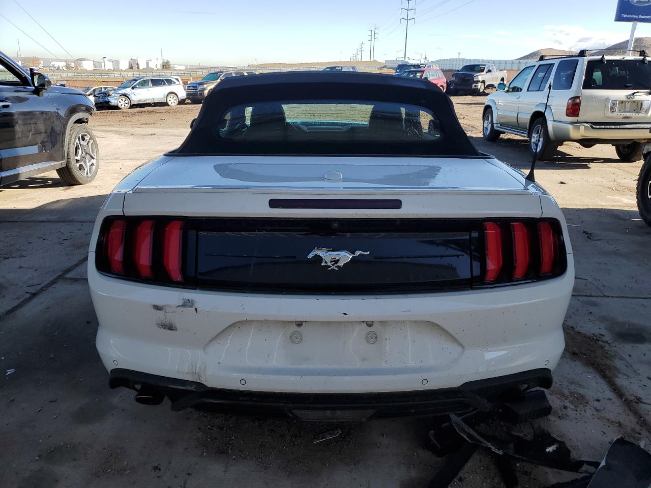 2022 FORD MUSTANG  VIN:1FATP8UH3N5104909