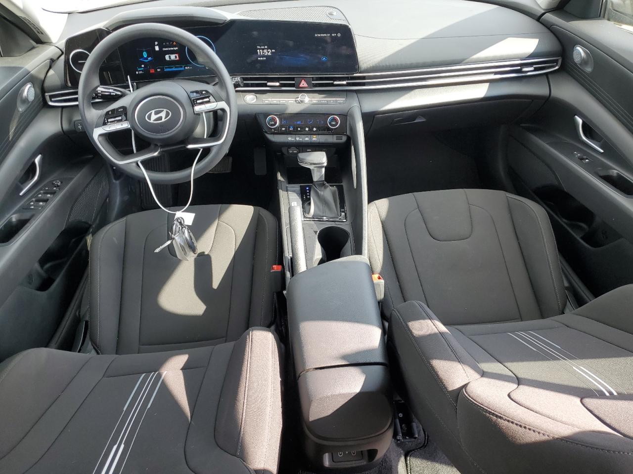 2024 HYUNDAI ELANTRA SEL VIN:KMHLM4DG6RU756871