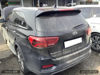2018 Kia Sorento KNAPG81BBJA445363 VIN:KNAPG81BBJA445363