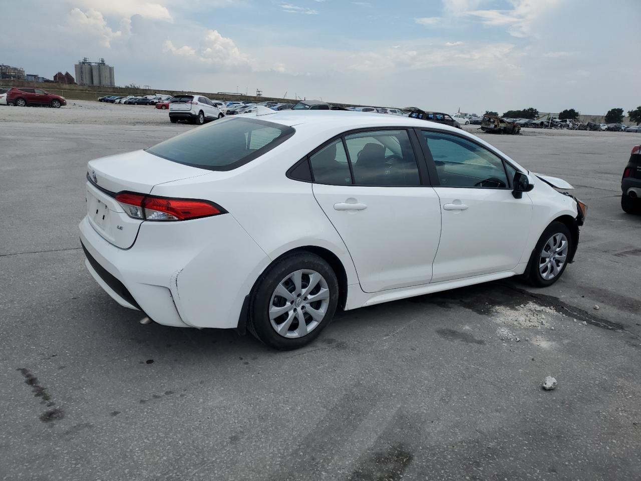 2022 TOYOTA COROLLA LE VIN:5YFEPMAE9NP365132