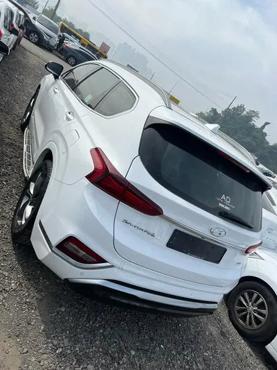 2019 Hyundai Santa FE VIN:
