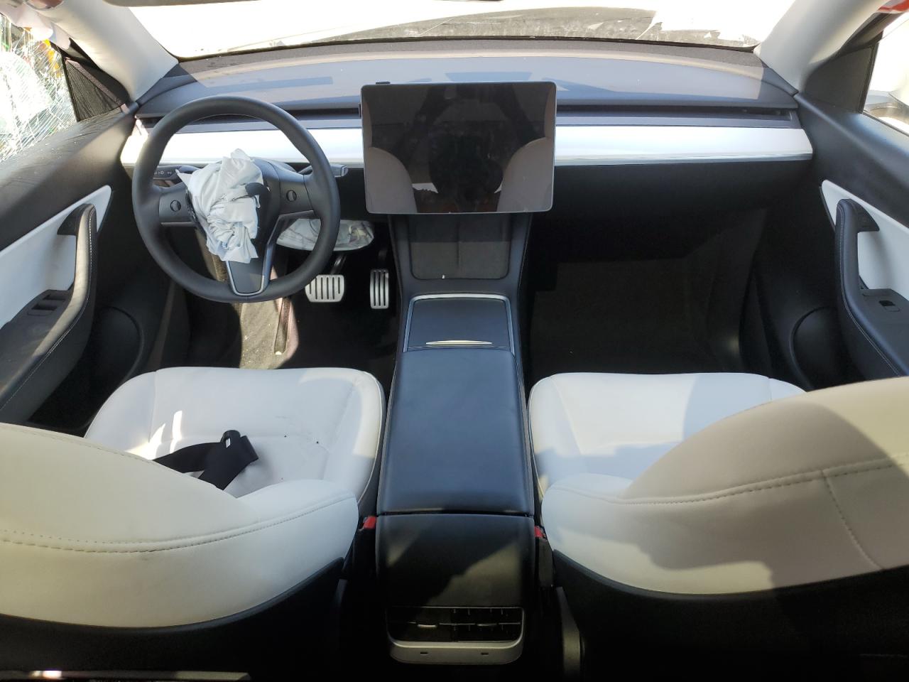 2022 TESLA MODEL Y  VIN:7SAYGDEF0NF441819