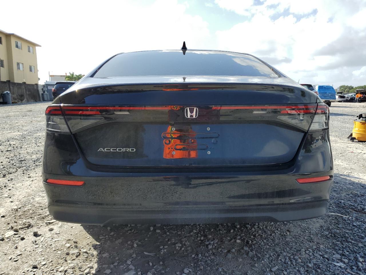 2024 HONDA ACCORD EX VIN:1HGCY1F31RA036995
