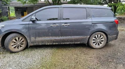 2017 Kia Carnival VIN: