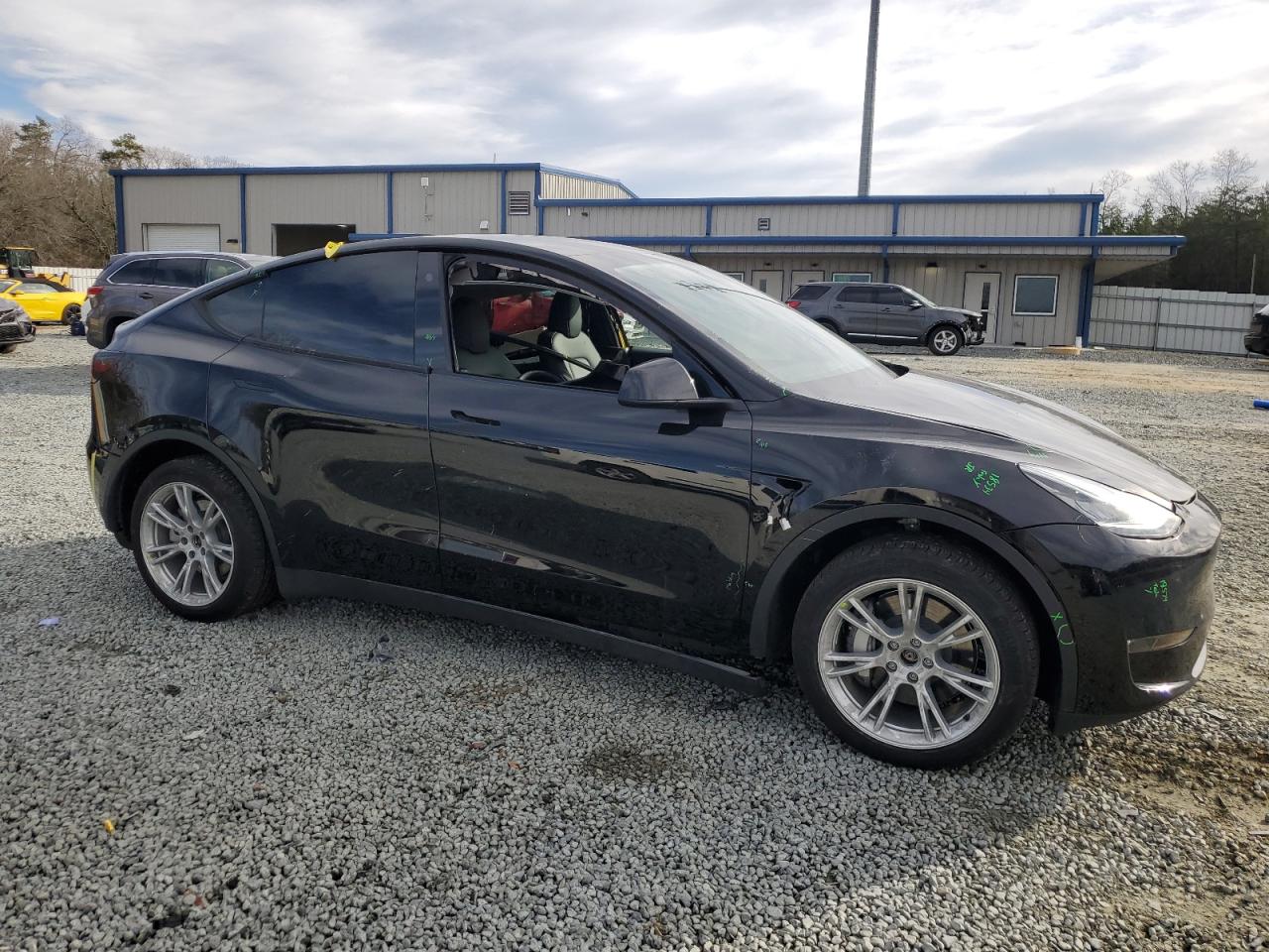 2023 TESLA MODEL Y  VIN:7SAYGDEE3PA046637