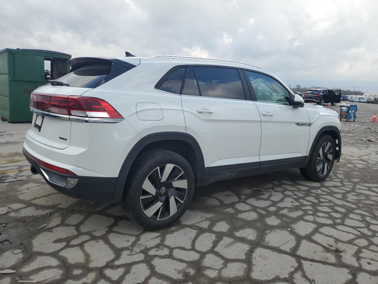 2024 VOLKSWAGEN ATLAS CROSS SPORT SE VIN:1V2KE2CA3RC257271