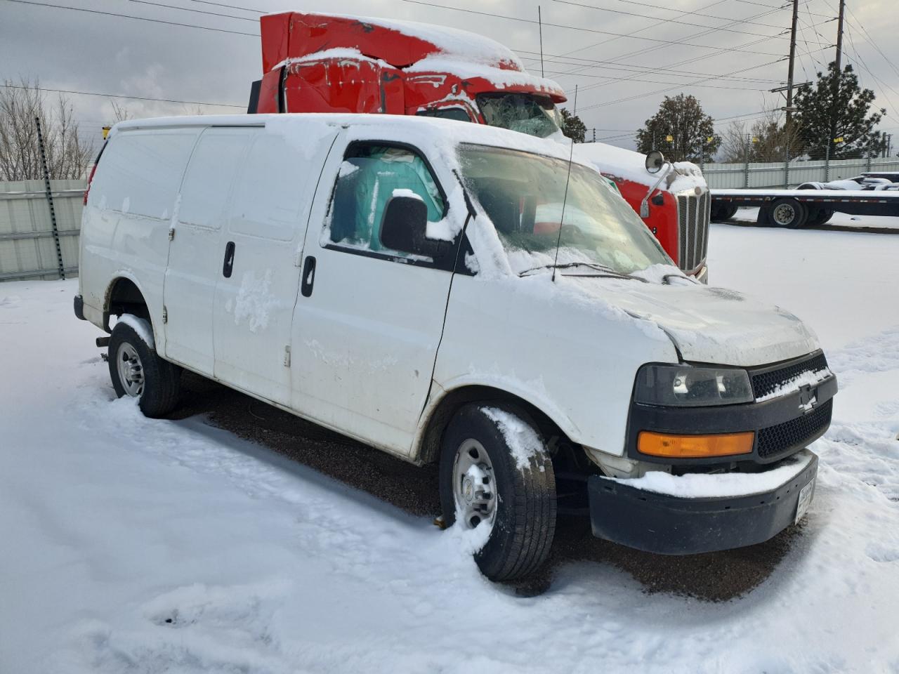2023 CHEVROLET EXPRESS G2500  VIN:JN1BJ1CP6HW017109