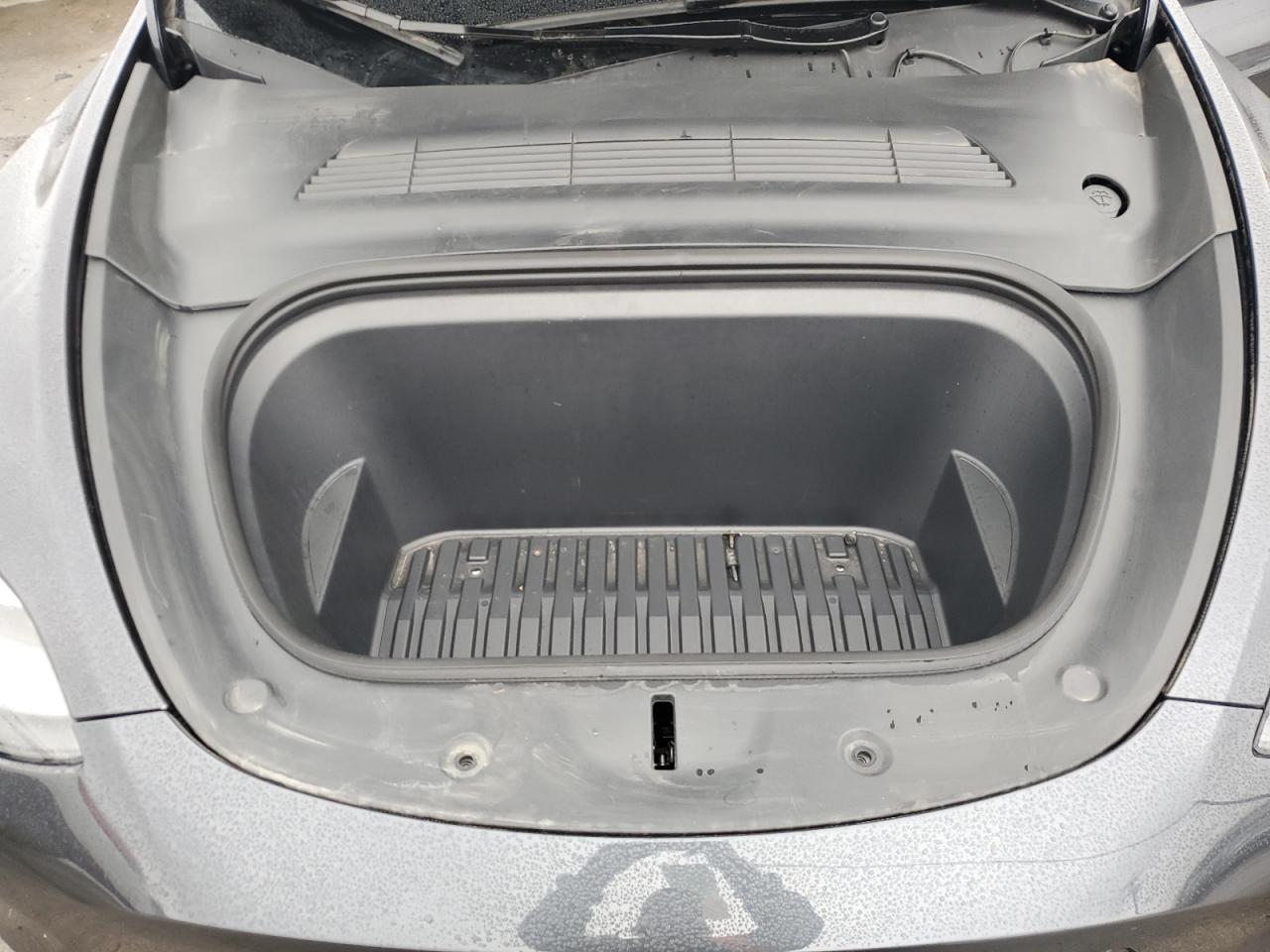 2024 TESLA MODEL Y  VIN:7SAYGDEF7RF104408