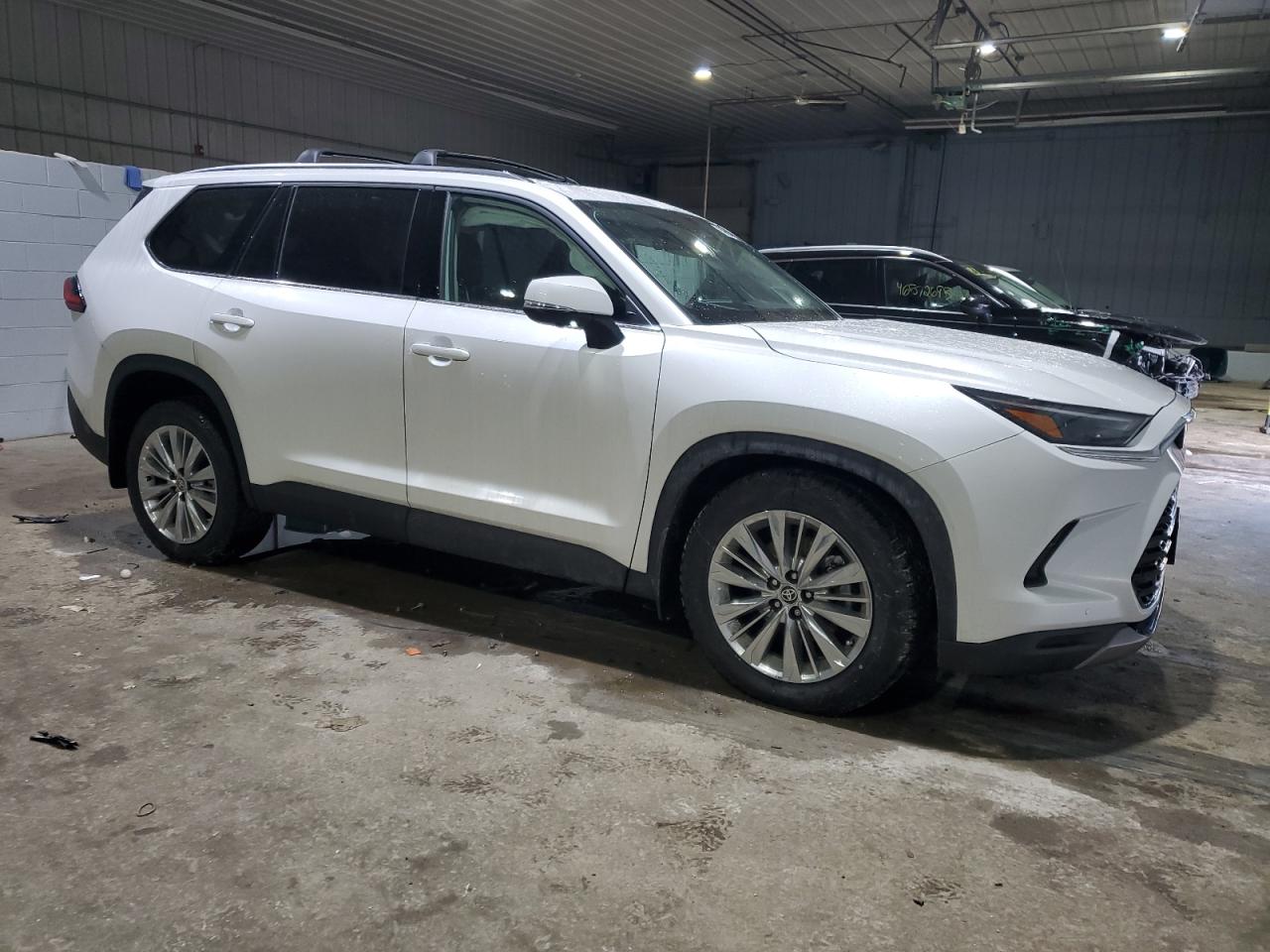 2024 TOYOTA GRAND HIGHLANDER XLE VIN:5TDAAAB52RS066799