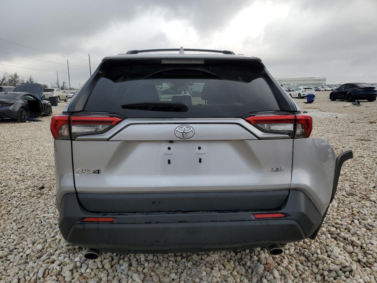 2023 TOYOTA RAV4 XLE VIN:2T3W1RFV8PW262448