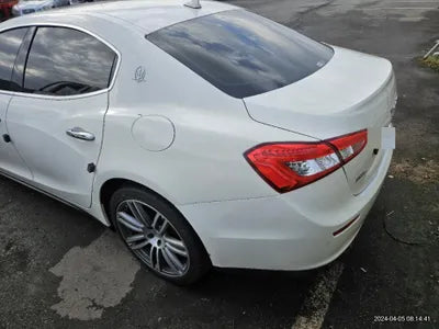 2017 Maserati Ghibli VIN: