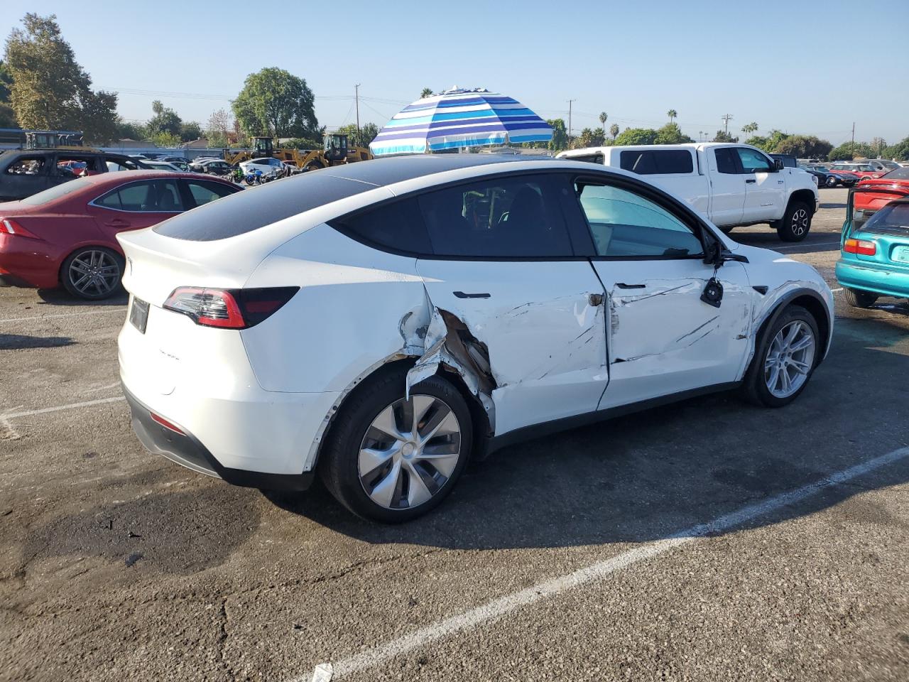 2023 TESLA MODEL Y  VIN:7SAYGDEE7PF765439