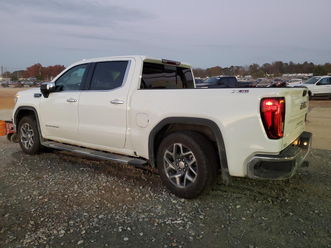 2024 GMC SIERRA K1500 SLT VIN:3GTUUDED6RG419181