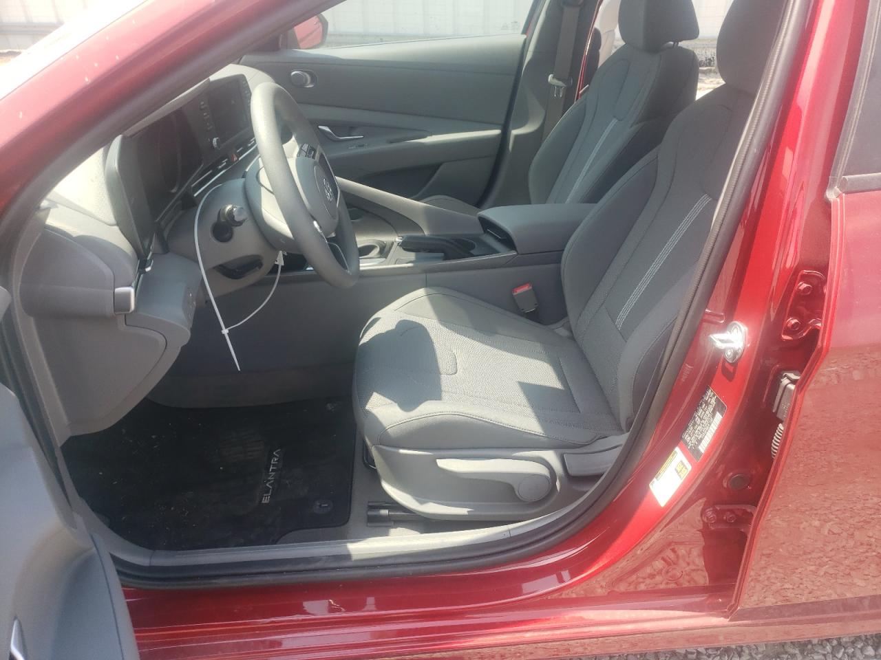 2023 HYUNDAI ELANTRA SE VIN:KMHLL4AG1PU571311