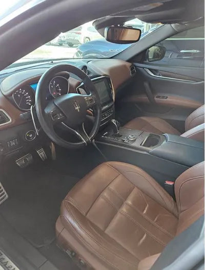 2017 Maserati Ghibli VIN: