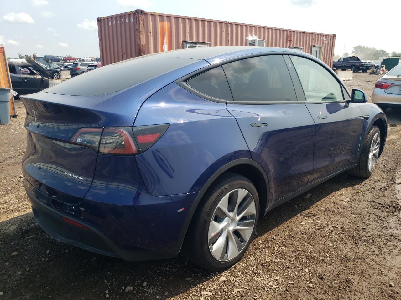 2023 TESLA MODEL Y  VIN:7SAYGDEE7PF672727