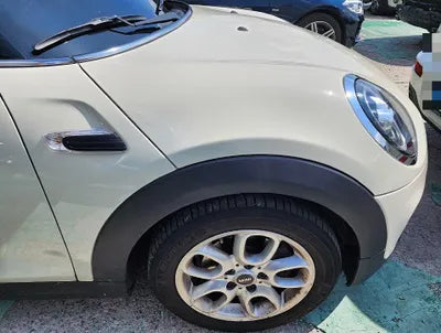 2019 MINI Cooper VIN: