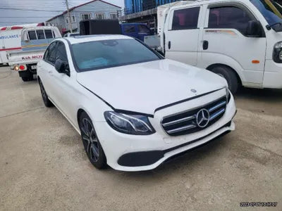 2017 Mercedes-Benz E 220 WDDZF0EB8HA111262 VIN:WDDZF0EB8HA111262