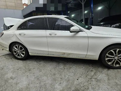 2015 Mercedes-Benz C 200 VIN: