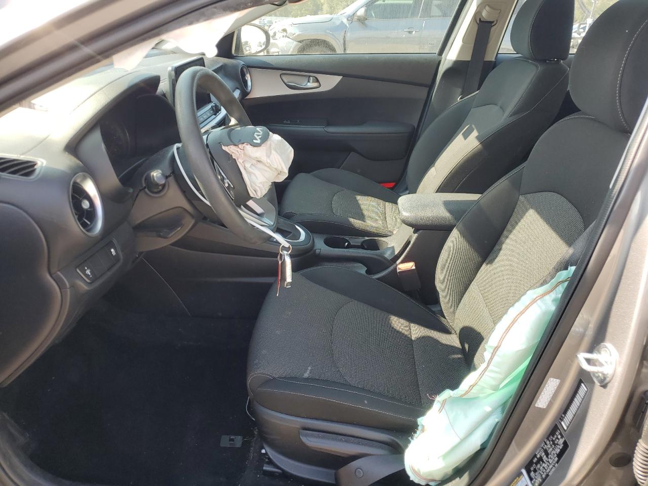 2022 KIA FORTE FE VIN:3KPF24AD9NE424384