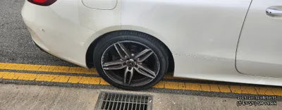 2019 Mercedes-Benz E 220 WDD1J1EB4KF095749 VIN:WDD1J1EB4KF095749