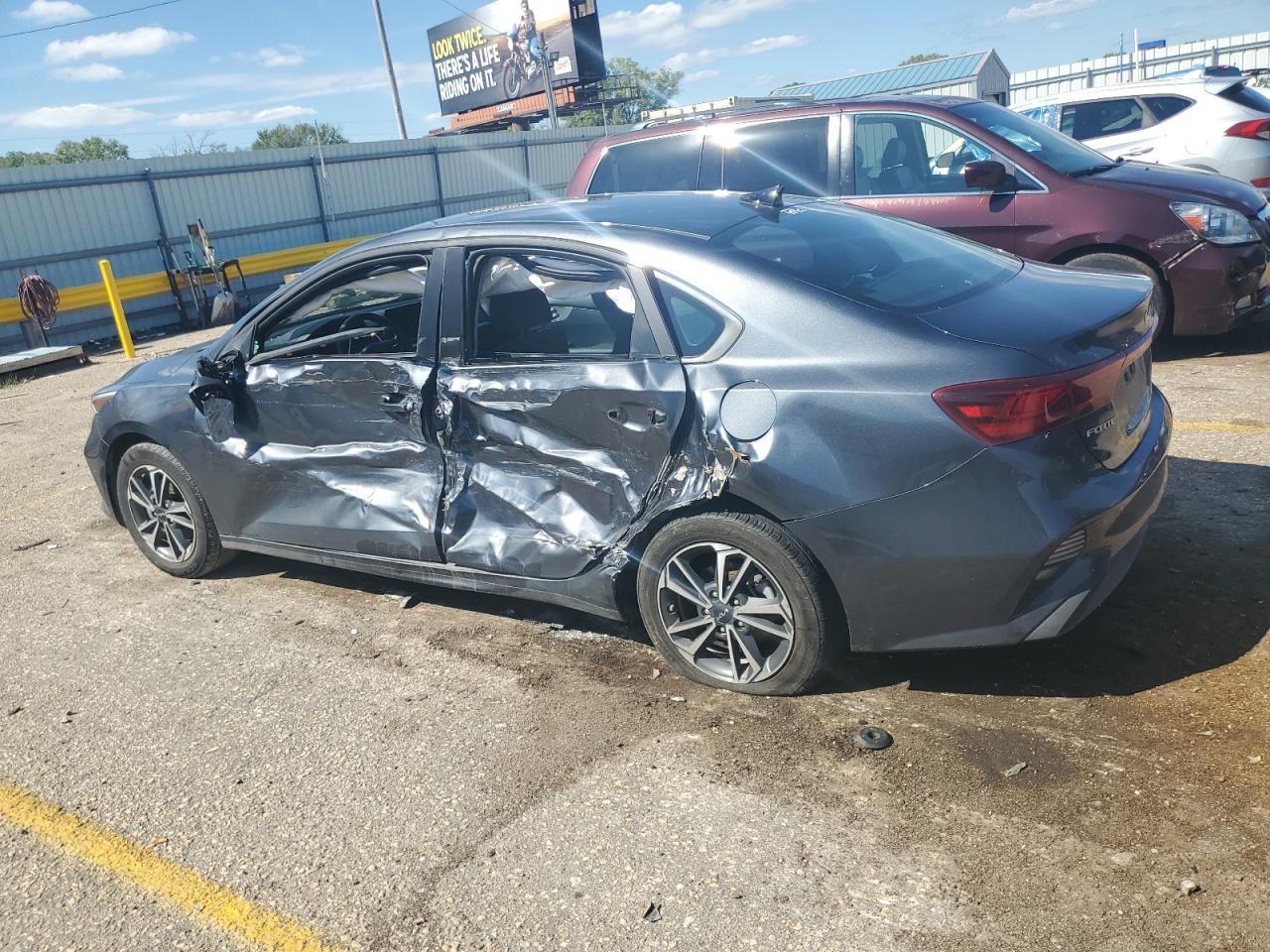 2023 KIA FORTE LX VIN:3KPF24AD9PE654171