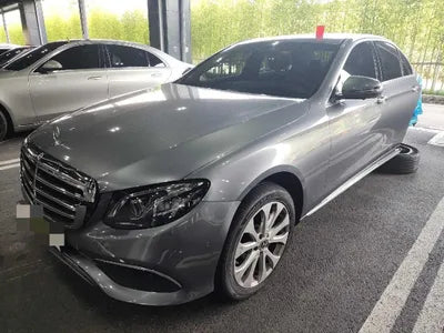 2018 Mercedes-Benz E 300 VIN: