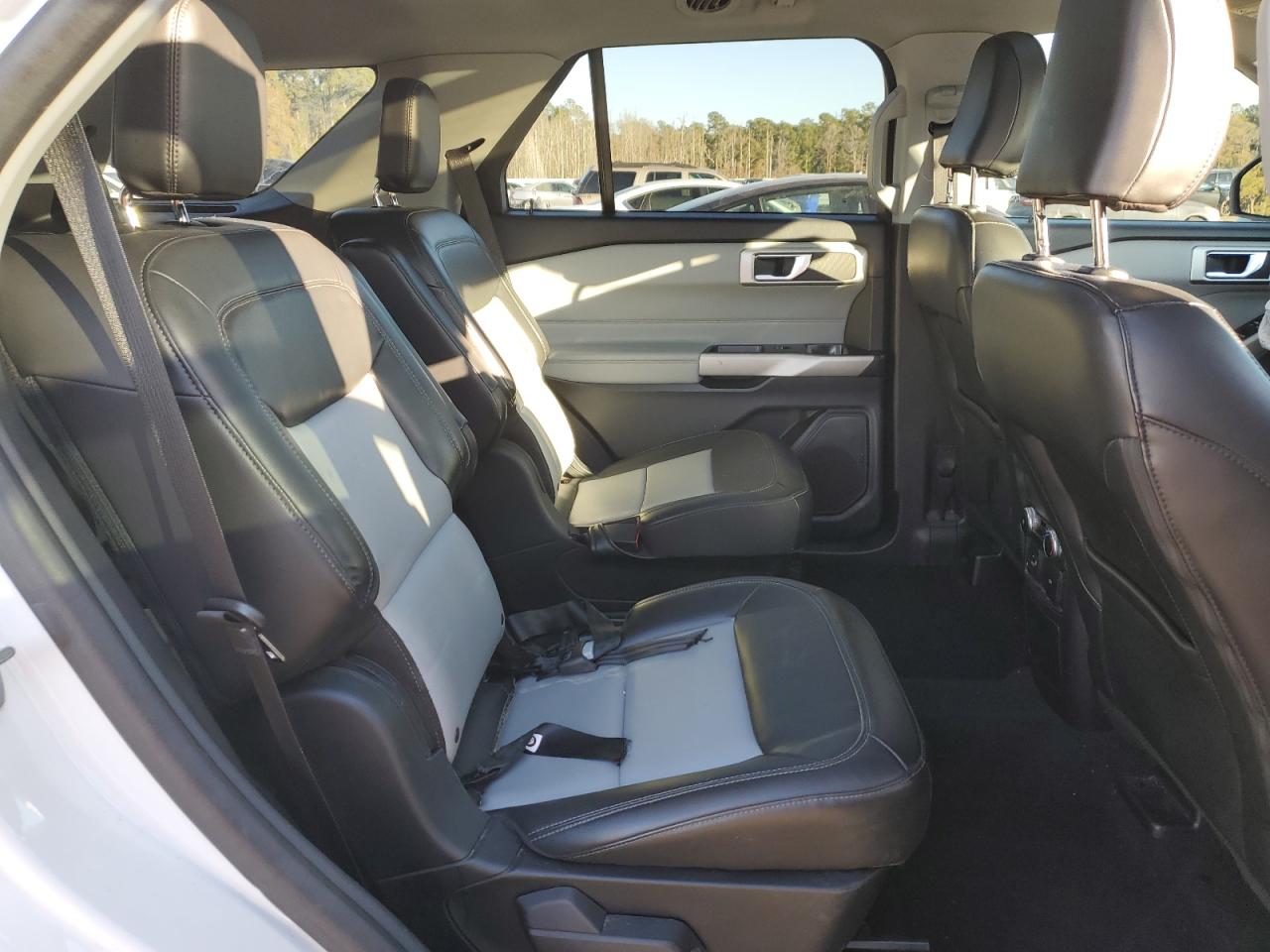 2022 FORD EXPLORER XLT VIN:1FMSK7DH2NGB36507