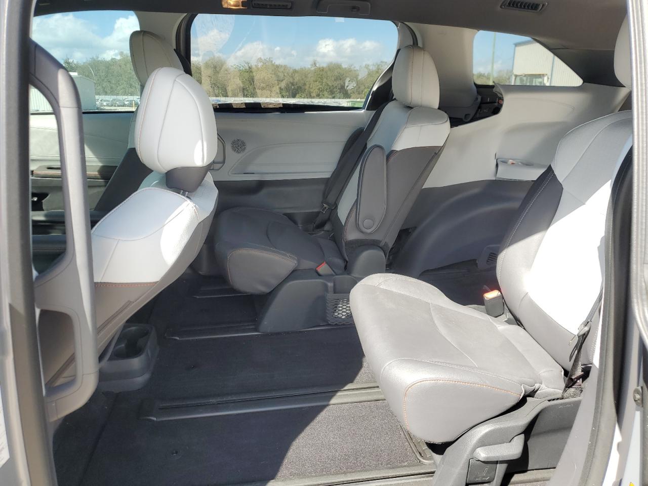 2023 TOYOTA SIENNA XSE VIN:5TDXSKFC0PS107594